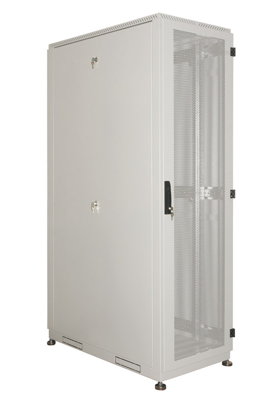 Шкаф серверный напольный 33U (600 × 1000) дверь перфорированная 2 шт. ЦМО